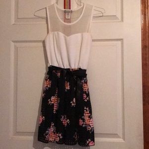 Puffy dress, worn once